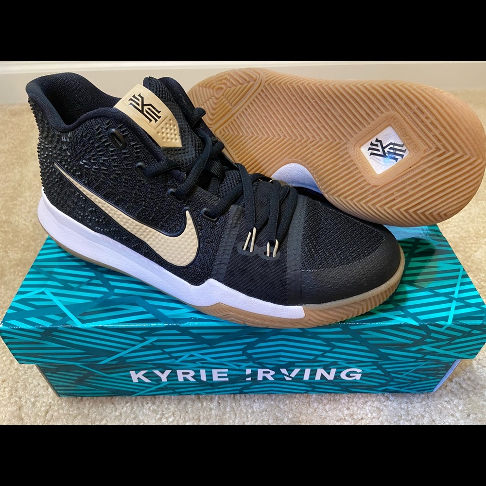 Boys Nike Kyrie 3
